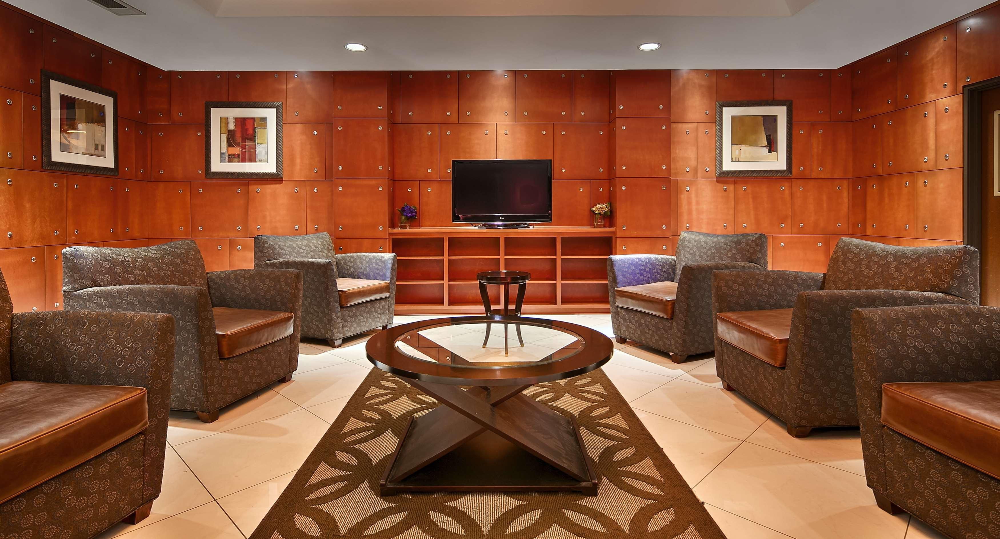 Best Western Plus Flowood Inn & Suites Exterior photo