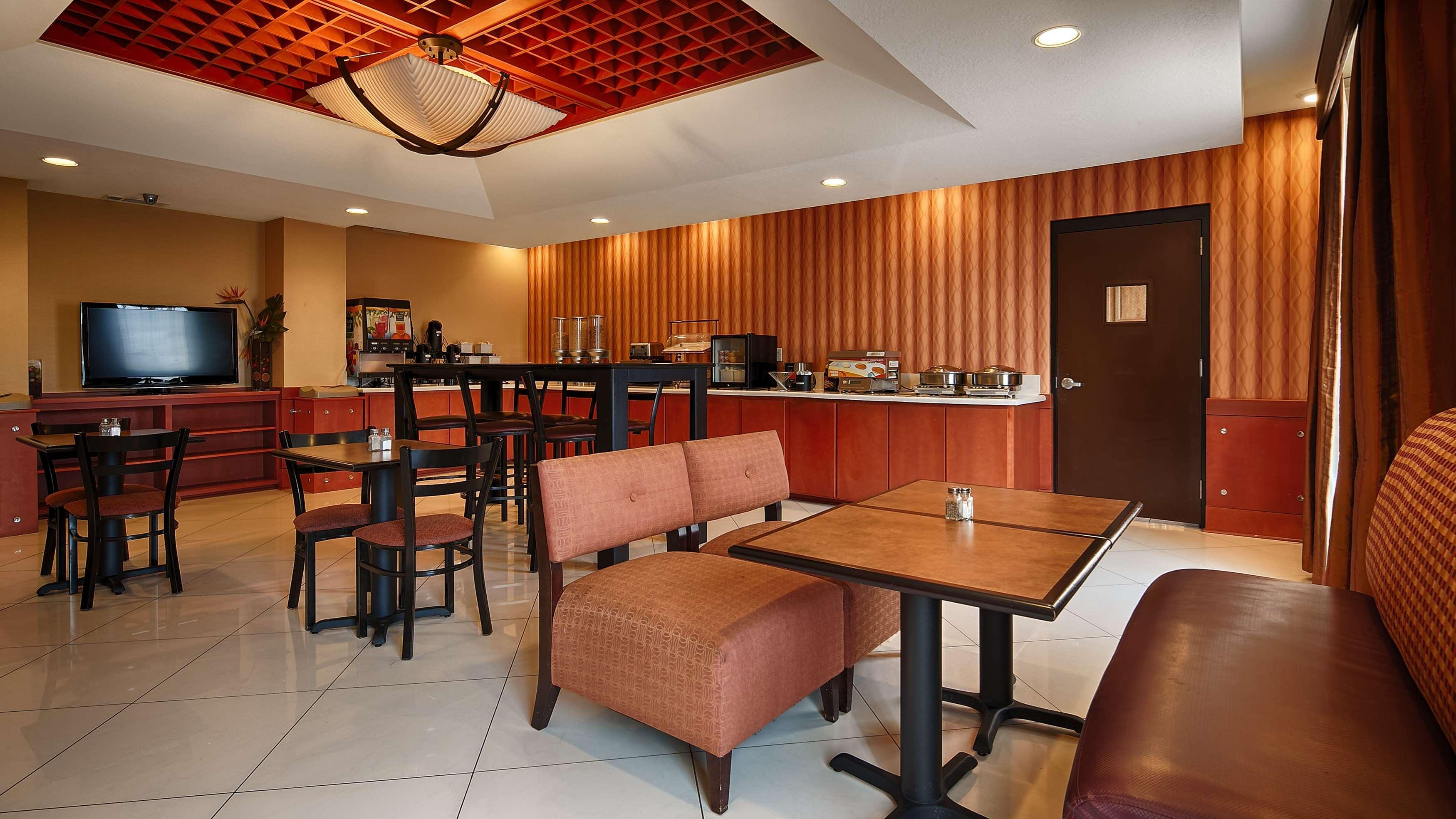 Best Western Plus Flowood Inn & Suites Exterior photo
