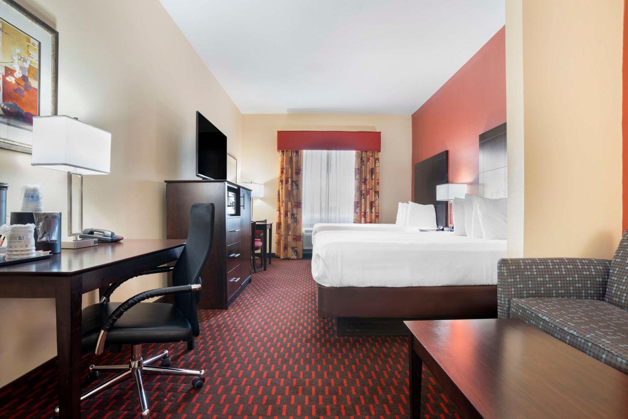 Best Western Plus Flowood Inn & Suites Exterior photo