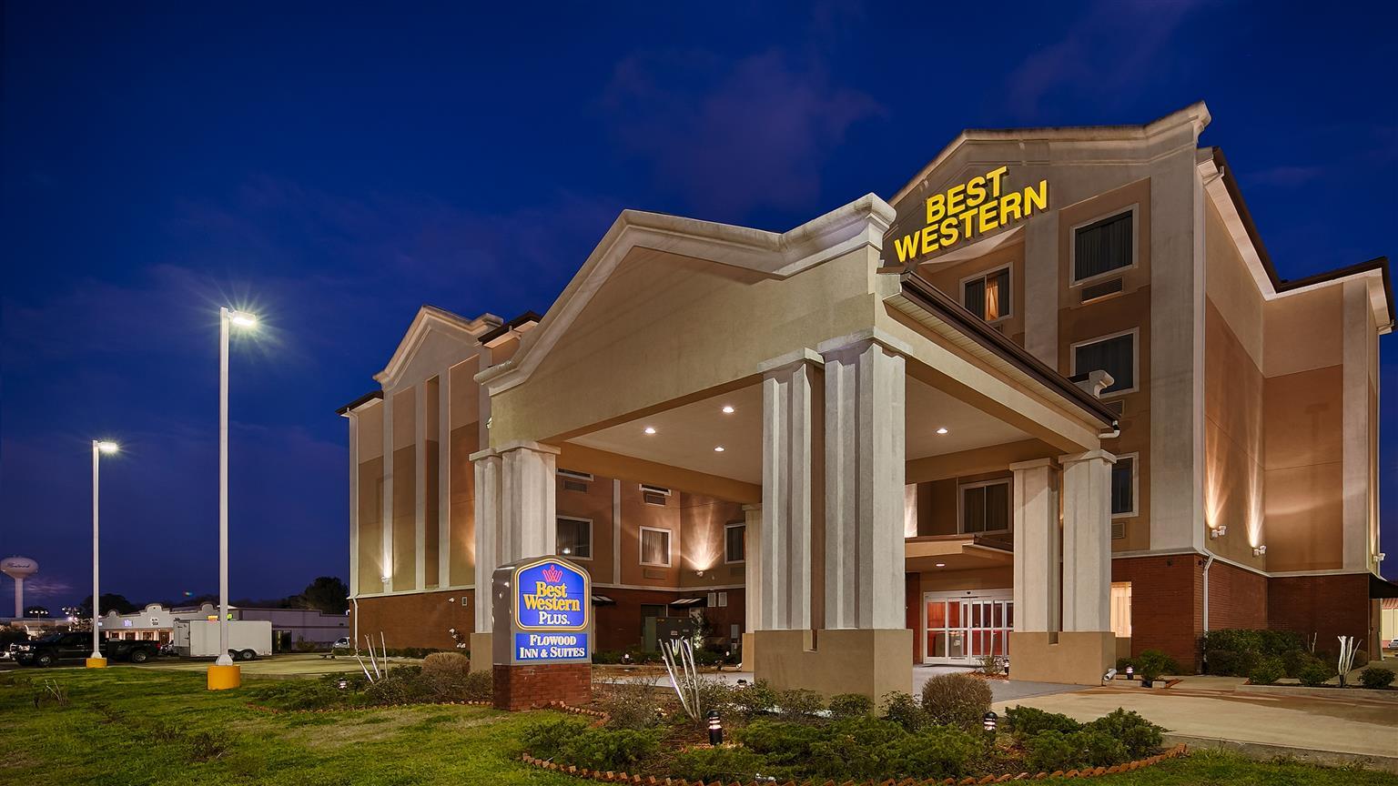 Best Western Plus Flowood Inn & Suites Exterior photo