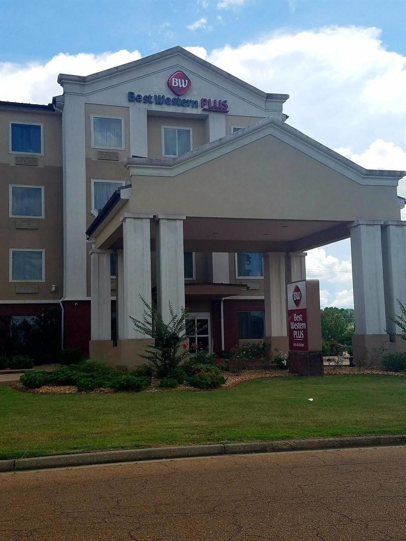 Best Western Plus Flowood Inn & Suites Exterior photo